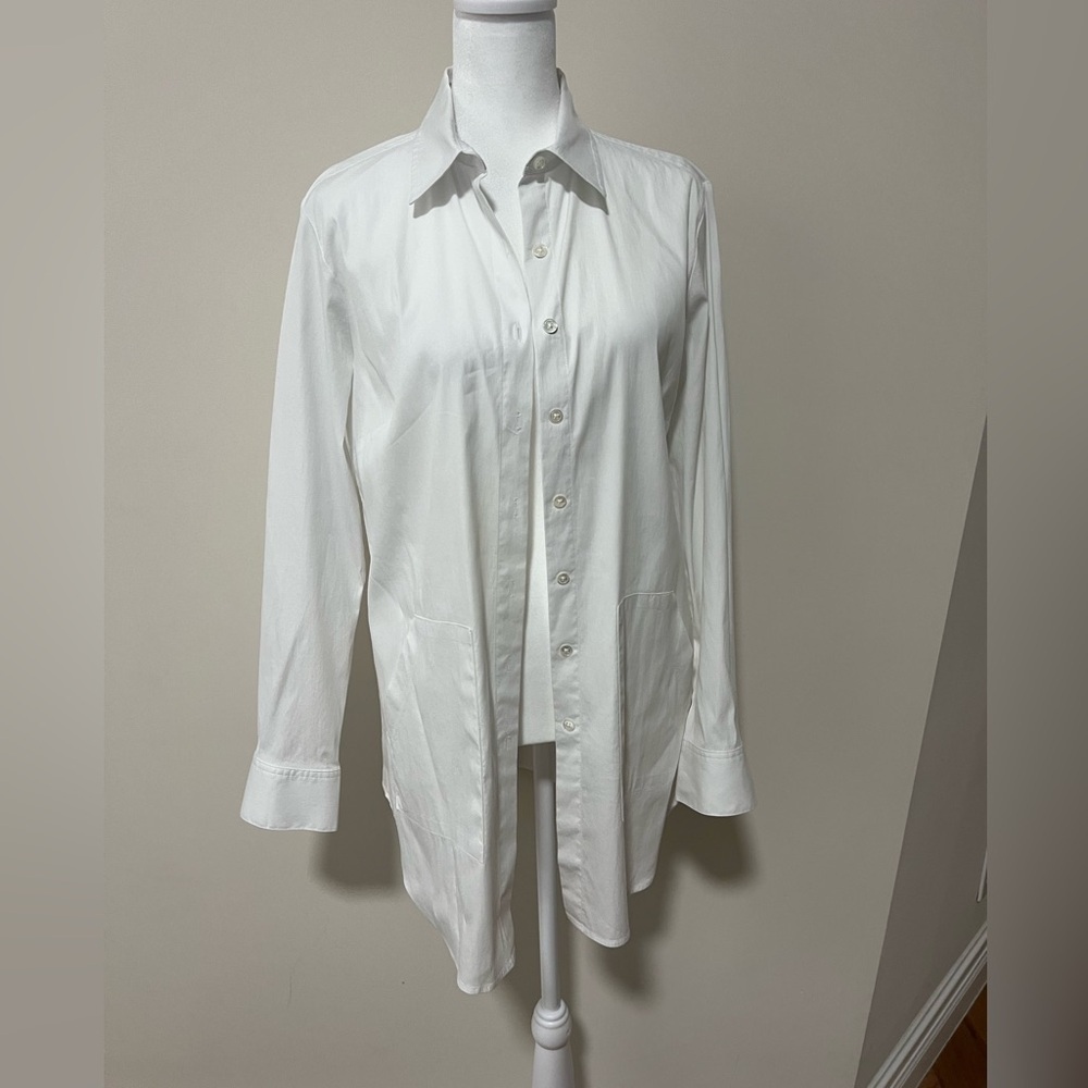 - Elliot Lauren Tunic Button Down Shirt. Size S. Pristine Condition.